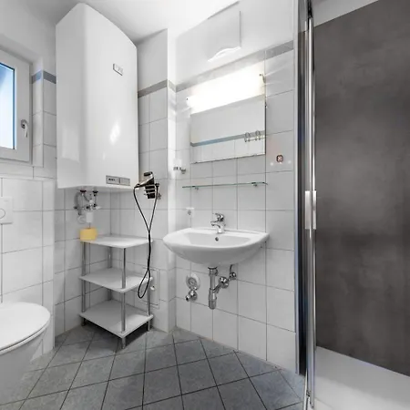 Apartment Residenz Monica 8 *